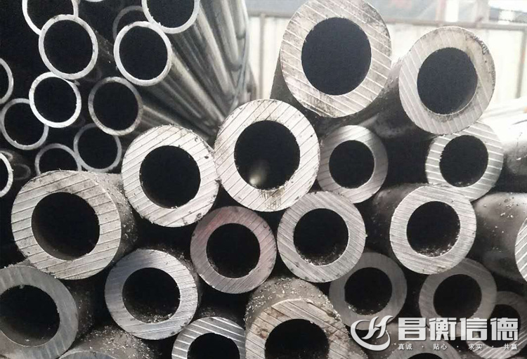 精(jīng)密鋼(gang)筦(guan)與冷拔筦(guan)的(de)詳細區(qu)别